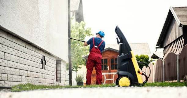 Best Animal Enclosure Cleaning  in Los Luceros, NM